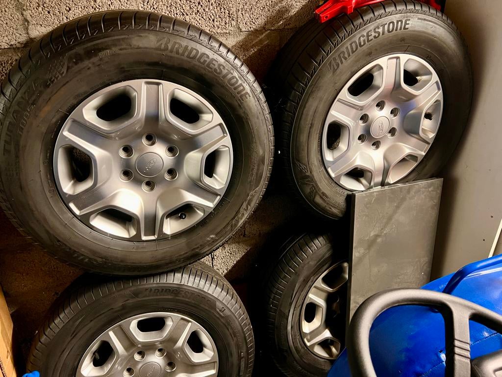 Velgen met banden Ford Ranger 2019 17 inch, Auto-onderdelen, Banden en Velgen, Ophalen, Gebruikt, 265 mm, Banden en Velgen