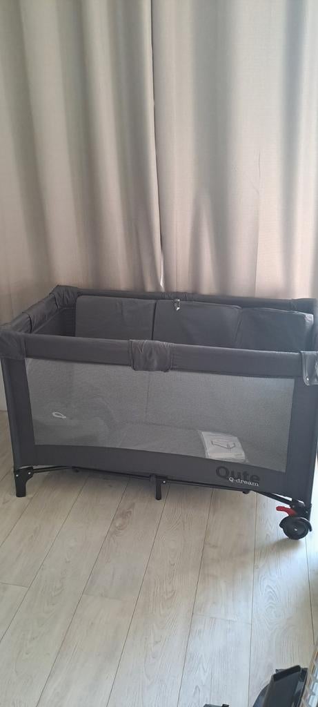 Campingbedje/ logeerbedje, Kinderen en Baby's, Babywiegjes en Ledikanten, Ophalen, Reisbedje