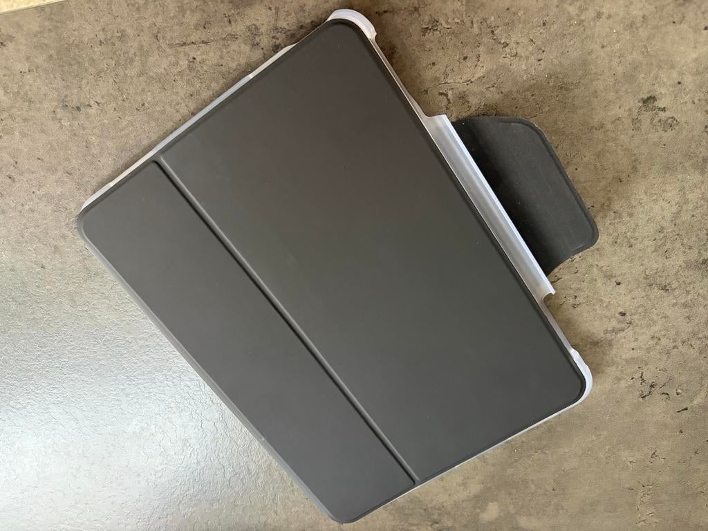 Tech21 FlexFolio Tint-hoes voor 11-inch iPad Air, Ophalen of Verzenden, Zo goed als nieuw, 11 inch, Bescherming voor- en achterkant