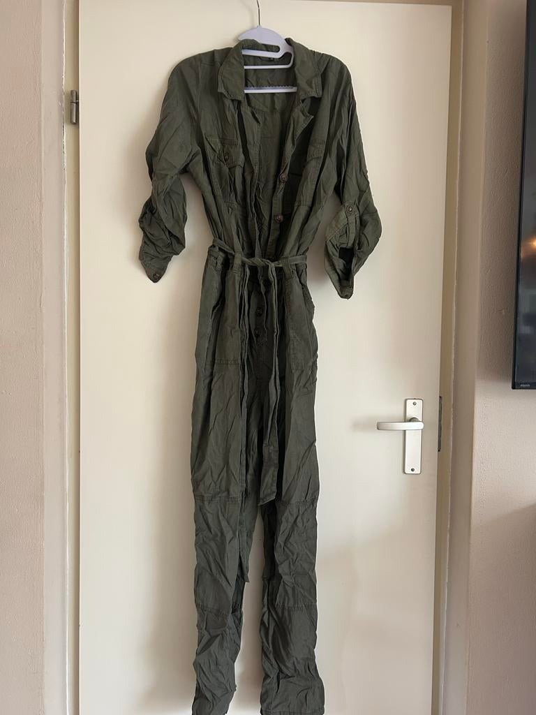 Groene jumpsuit met ceintuur - Maat 44, Ophalen, Gedragen, Maat 42/44 (L), Groen