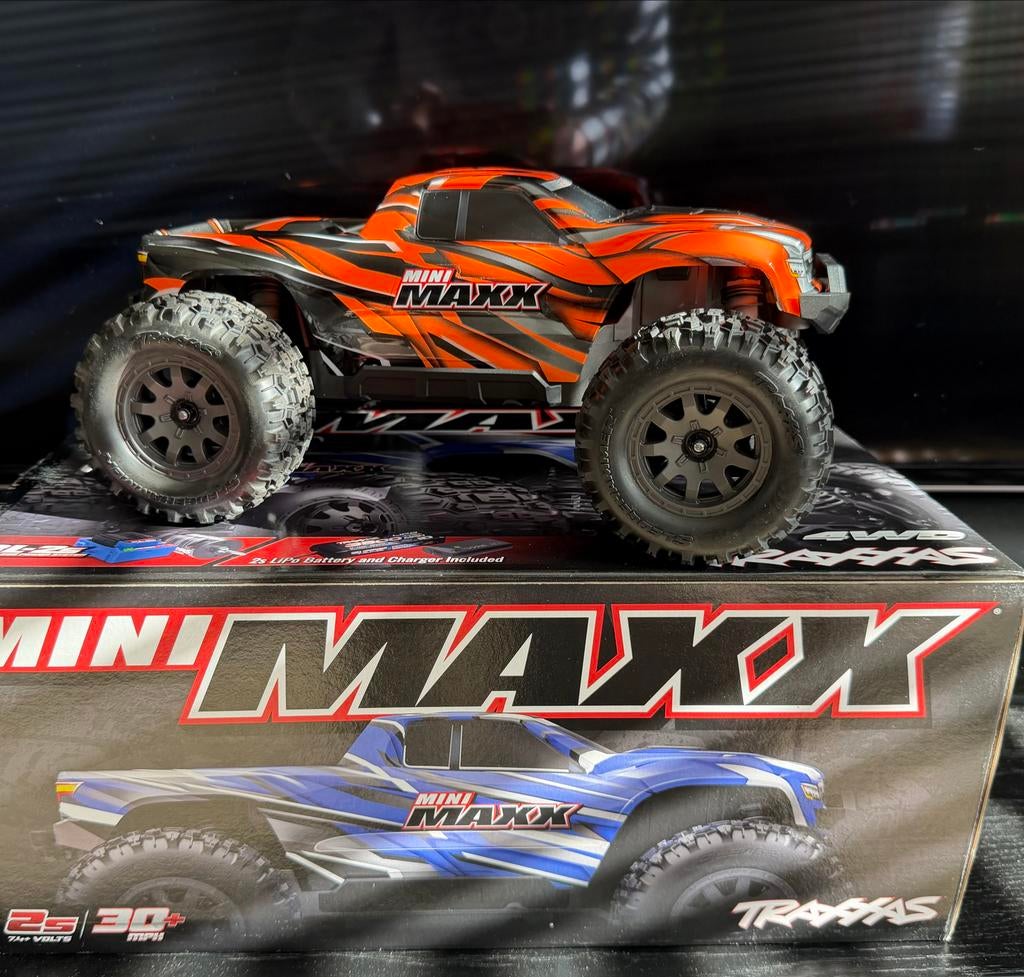 Traxxas Mini Maxx RC auto Nieuw nog 2 dagen oud., Hobby en Vrije tijd, Elektro, Auto offroad, Nieuw, Ophalen of Verzenden