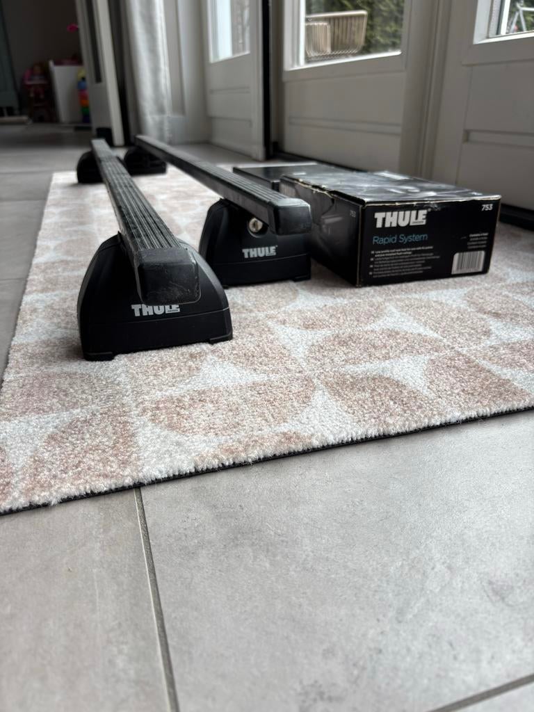 Thule dakdragers - Compleet systeem met sloten, Ophalen, Gebruikt