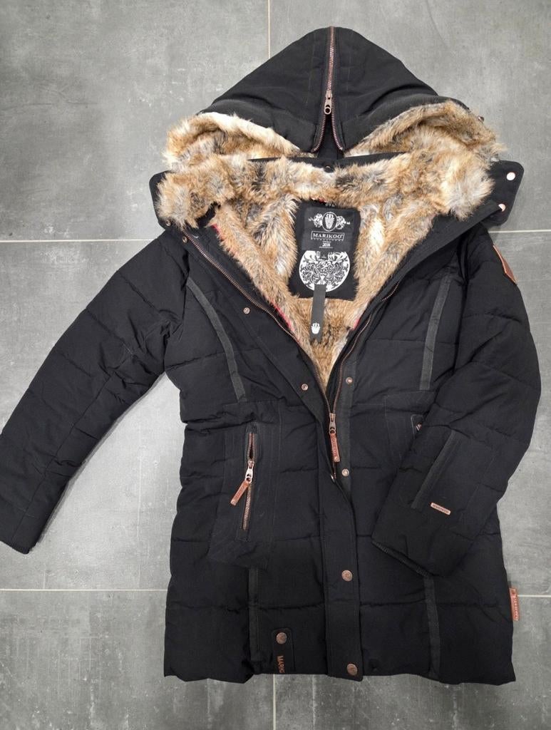 Marikoo winterjas z.g.a.n, Ophalen of Verzenden, Zo goed als nieuw, Maat 38/40 (M), Zwart
