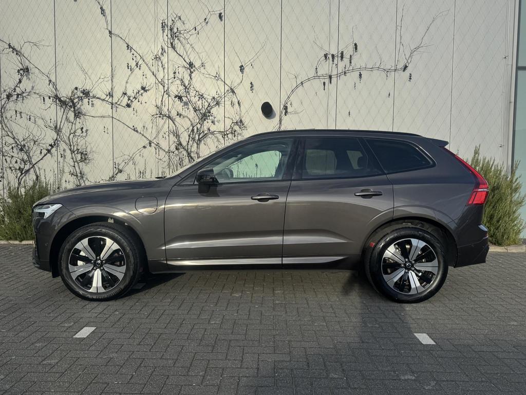 Volvo XC60 T6 Plug-in hybrid AWD Plus Dark | Adaptieve Cruis, Auto's, 12 maanden, Euro 6, 4 cilinders, Plug-in hybride
