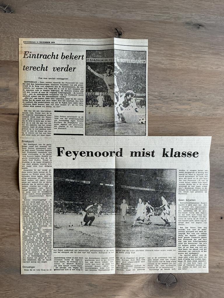 Voetbal krantenartikel Feyenoord Eintracht Frankfurt 1979, Ophalen of Verzenden, Knipsel(s)