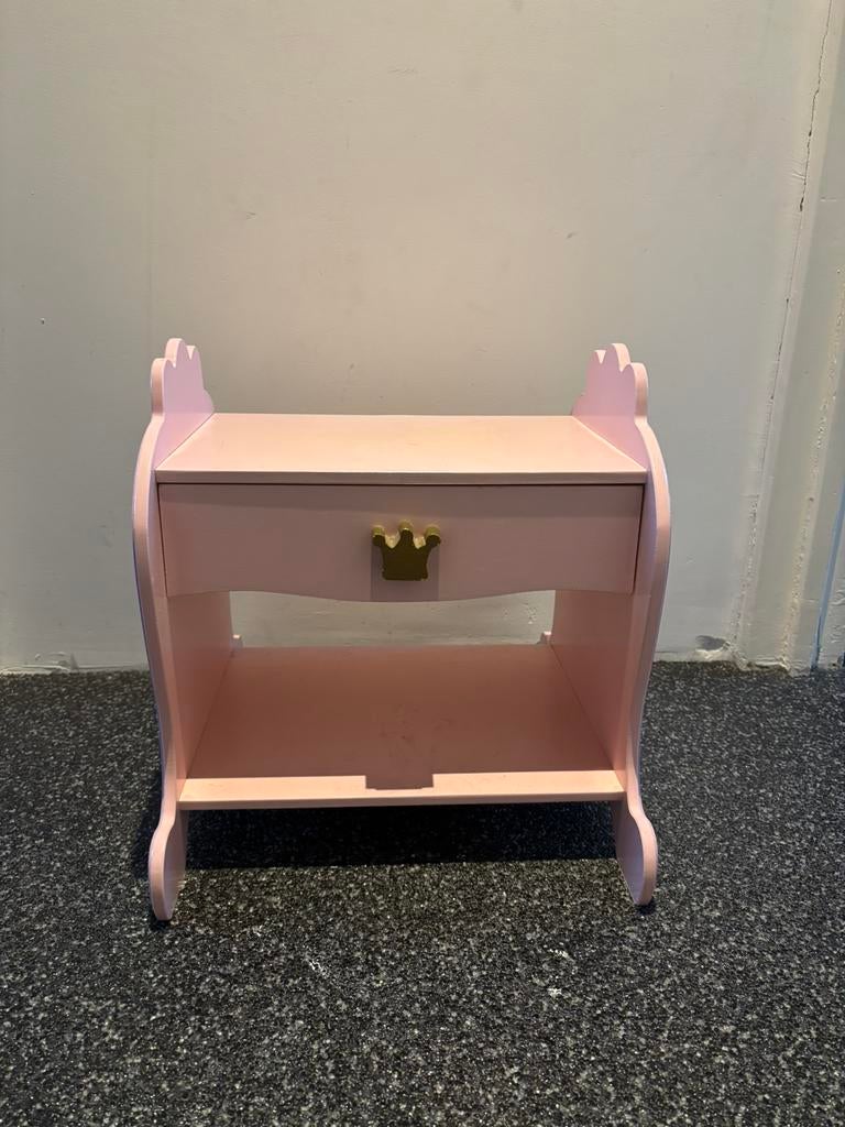 Bieden! Prinsessen nachtkastje, Huis en Inrichting, Slaapkamer | Nachtkastjes, Ophalen, Zo goed als nieuw, Minder dan 45 cm
