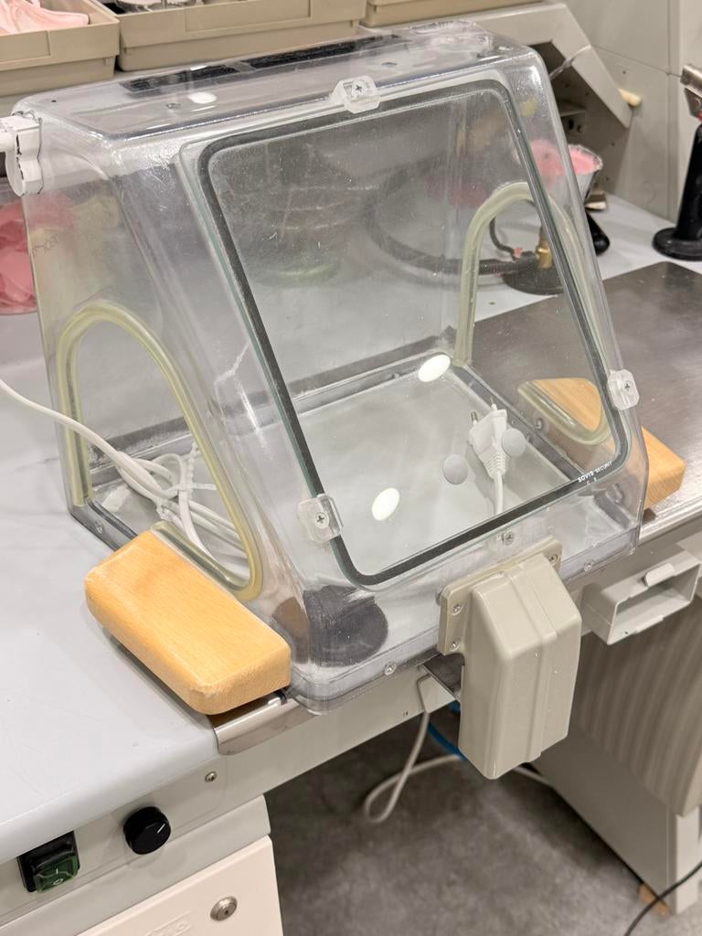 Tandtechniek Tafel slijpbox, Ophalen of Verzenden, Zo goed als nieuw