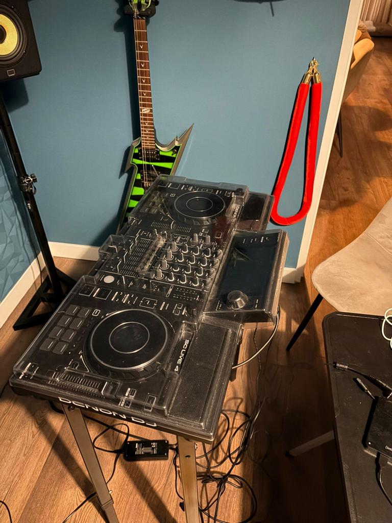 Denon SC Live 4 DJ-controller, Muziek en Instrumenten, Dj-sets en Draaitafels, Ophalen, Zo goed als nieuw, Dj-set, Denon