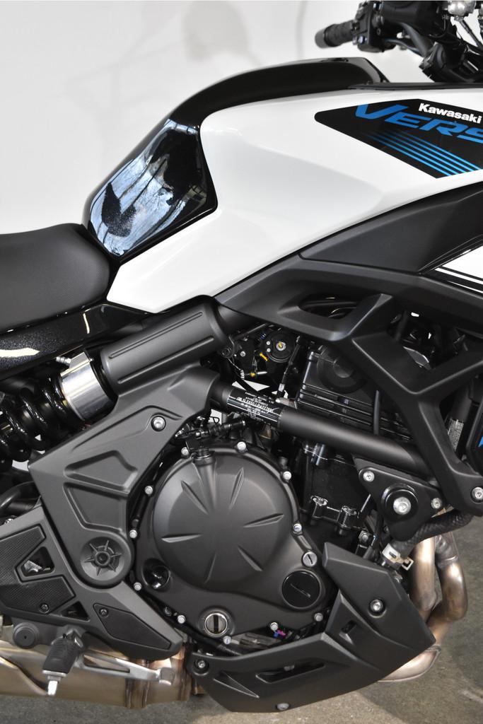 Kawasaki VERSYS 650 ABS (bj 2025) - foto 3