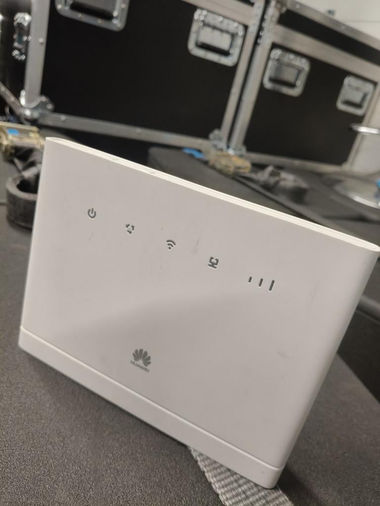 4g router wifi Huawei, Ophalen of Verzenden, Zo goed als nieuw, Overige instrumenten