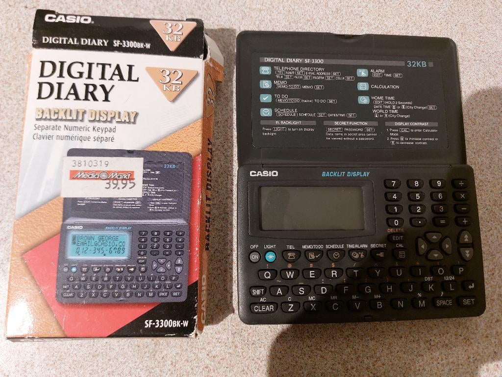 Rekenmachine Casio Digital diary SF-3300BK-W       µ1k, Diversen, Rekenmachines, Nieuw, Ophalen