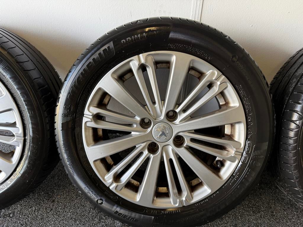 Peugeot 208 Allure velgen met Michelin Primacy 4 banden, Auto-onderdelen, Banden en Velgen, Gebruikt, 16 inch, Banden en Velgen