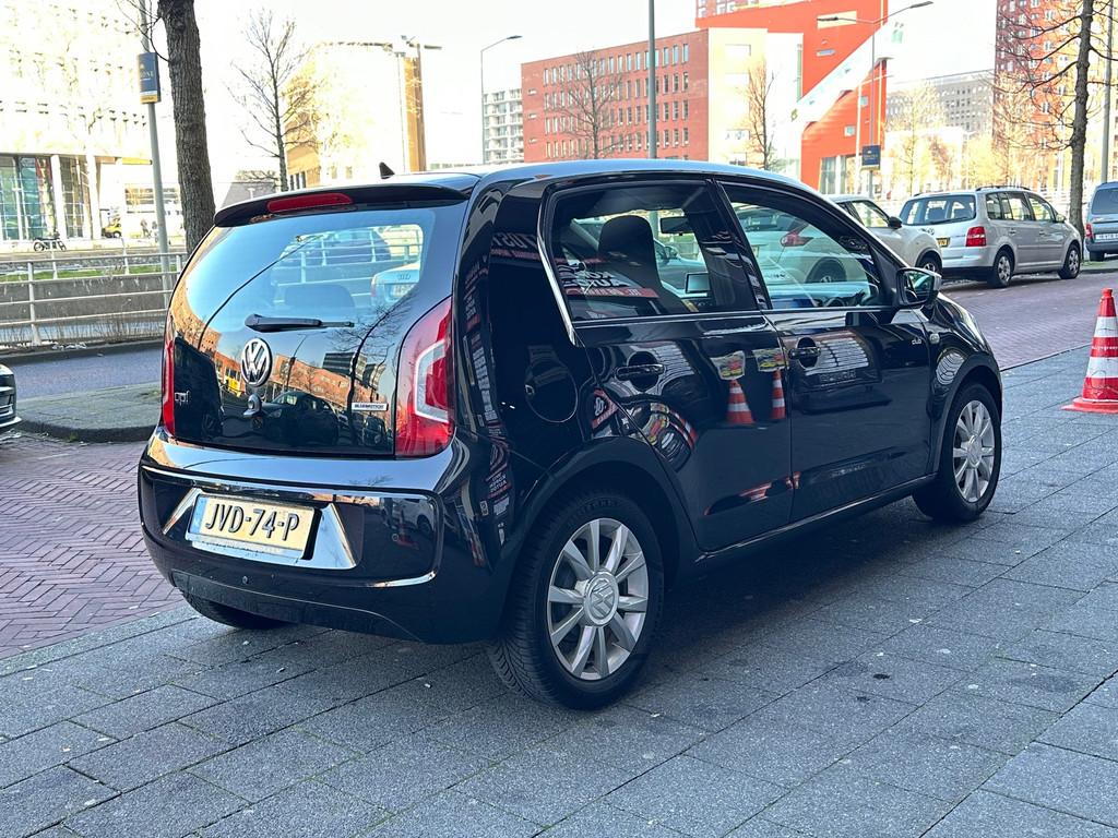 Volkswagen UP! 1.0 high up! 5 Deurs Navi Airco PDC, Stof, Gebruikt, 840 kg, 4 stoelen