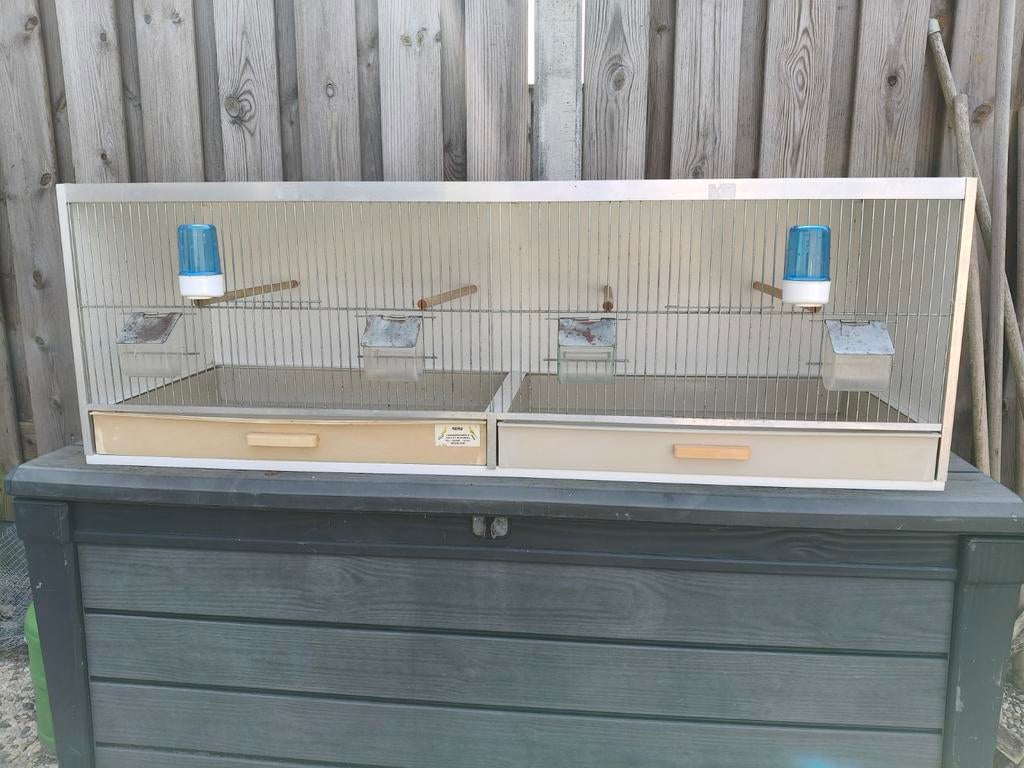 Te koop gehu broed/kweekkooi, Dieren en Toebehoren, Vogels | Hokken en Kooien, Ophalen, Gebruikt, Kunststof, Broedkooi of Kweekkooi