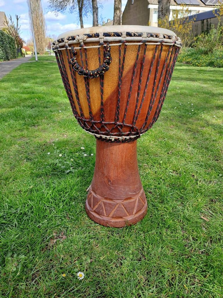 Djembe met nieuw vel, 62cm hoog, Muziek en Instrumenten, Percussie, Ophalen