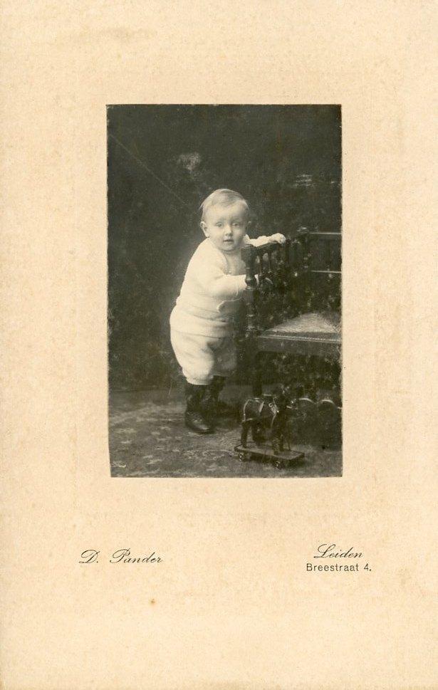 KABINETFOTO – Peuter, D. PANDER LEIDEN (PH074), Verzamelen, Foto's en Prenten, Gebruikt, Verzenden, Foto, Voor 1940