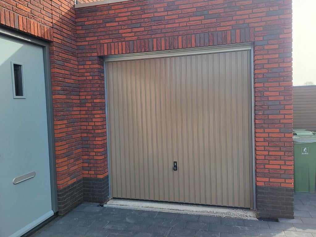 Hormann N80 garage kanteldeur, Doe-het-zelf en Verbouw, Ophalen