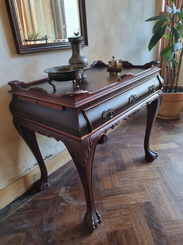 Antieke theetafel, Ophalen