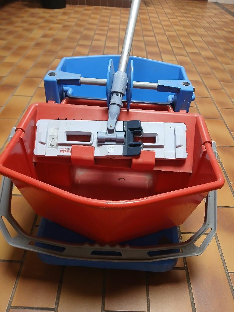 Ecolab dweilemmer, vlakmopsysteem, schoonmaakkar, Ophalen