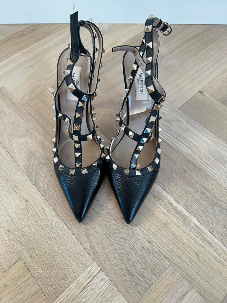 Valentino Garavani Rockstud Pumps – 39, Kleding | Dames, Schoenen, Ophalen of Verzenden, Zo goed als nieuw, Zwart