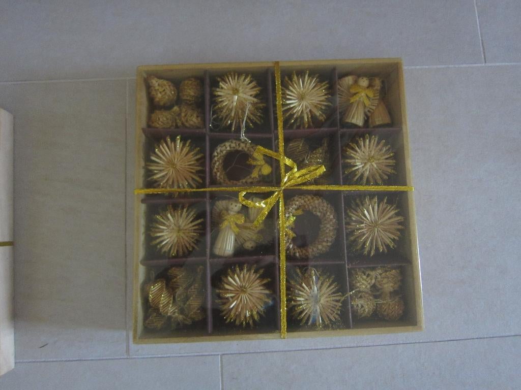 Kerstboom Versiering van Stro hangers sterren gevlochten 2 x, Diversen, Ophalen of Verzenden, Zo goed als nieuw