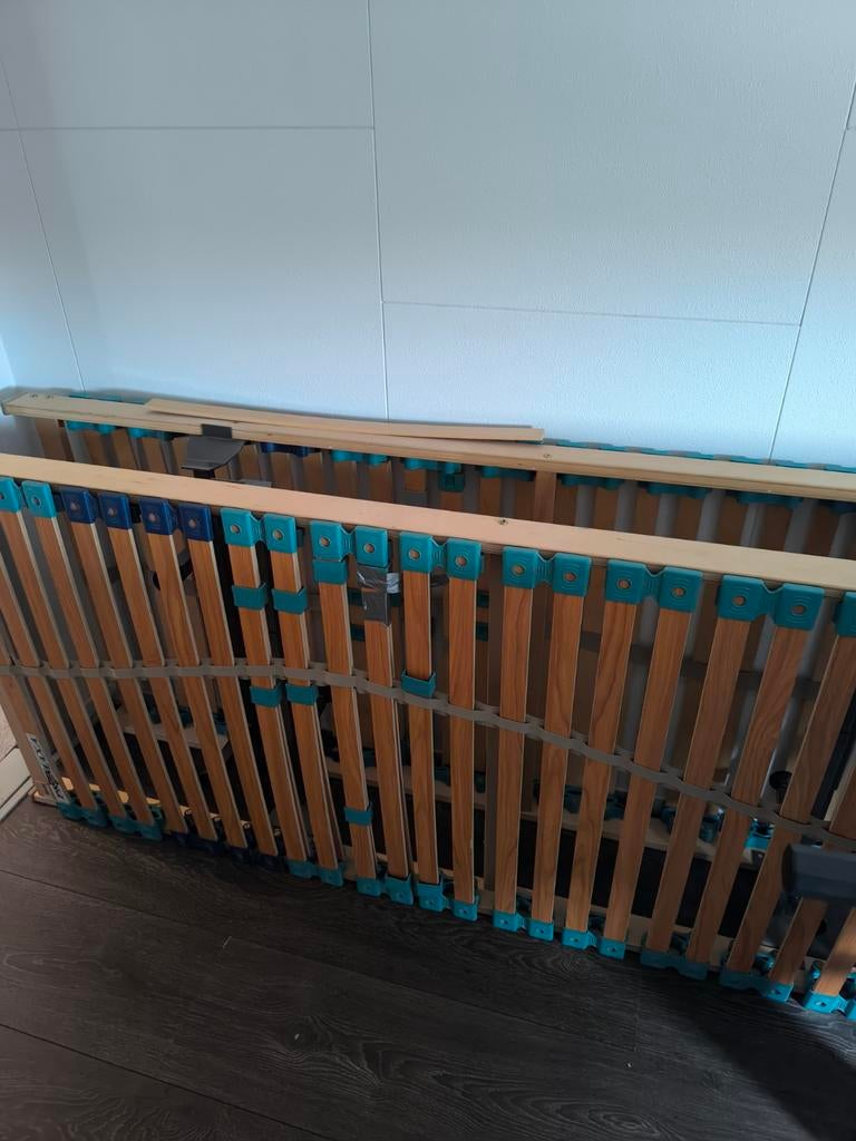 2 bedbodems 80x2.00 niet elektrisch op poten, Ophalen