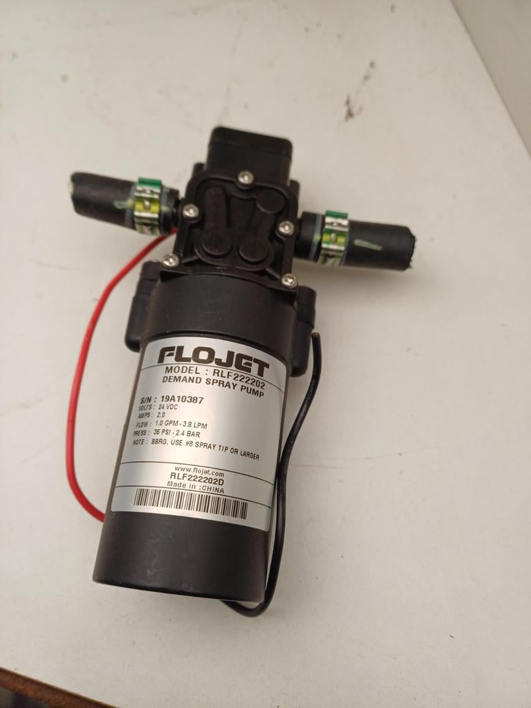 Flojet pomp met 24V met drukschakelaar, Tuin en Terras, Waterpompen, Ophalen of Verzenden