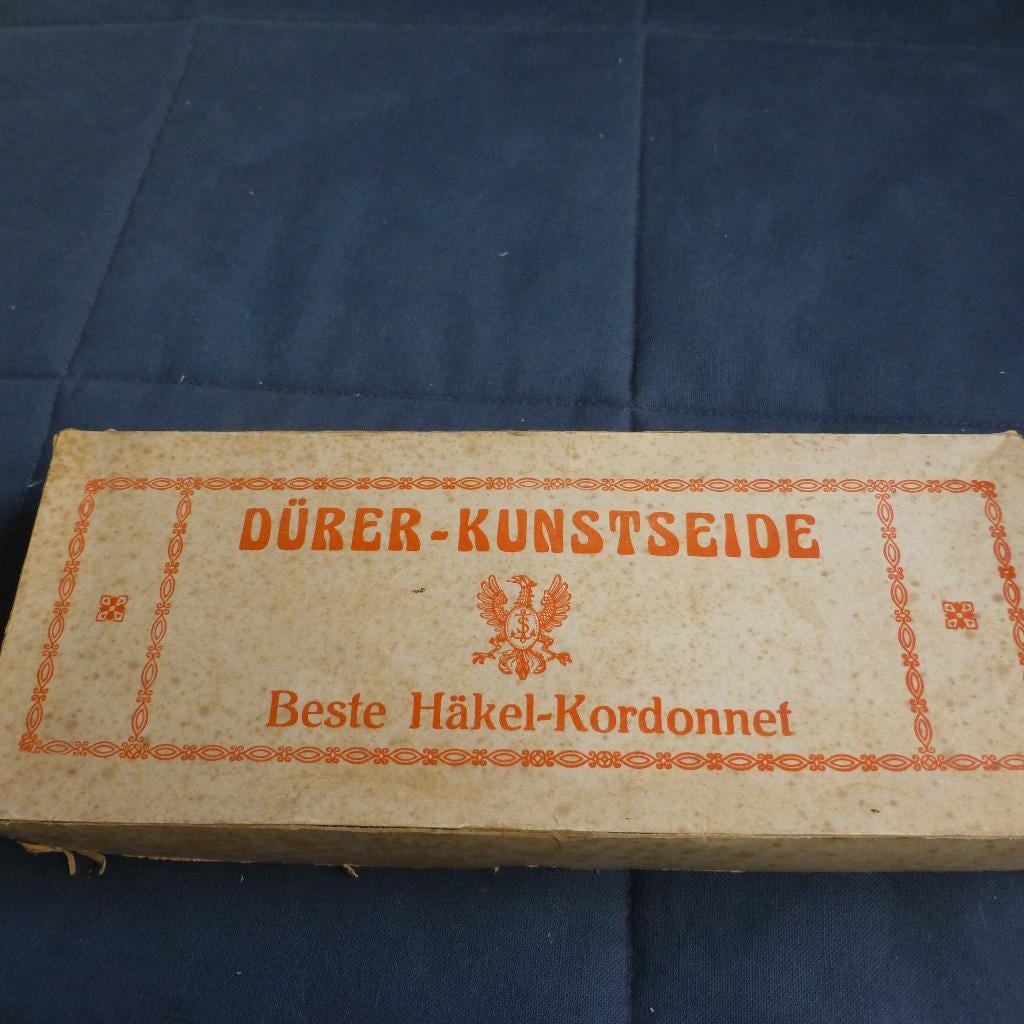 Borduur zijde van Durer kunstzijde, Ophalen of Verzenden, Zo goed als nieuw, Handborduren, Borduurgaren of Zijde