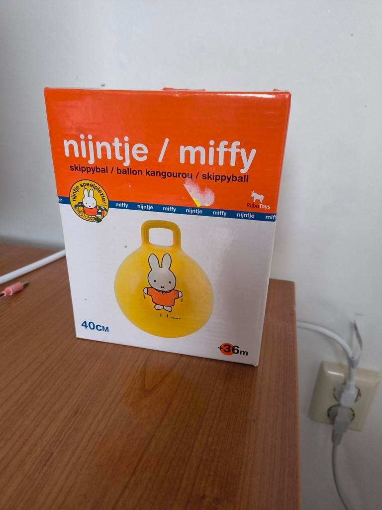 Nijntje Miffy Skippybal 40cm - Nieuw in doos!, Kinderen en Baby's, Speelgoed | Babyspeelgoed, Nieuw, Overige typen, Ophalen of Verzenden