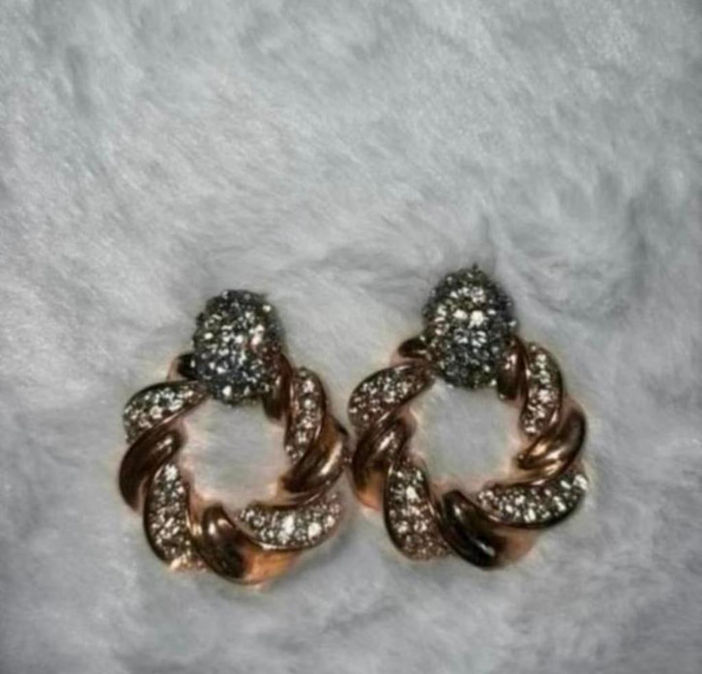 Zara oorbellen, Ophalen of Verzenden, Zo goed als nieuw, Overige materialen