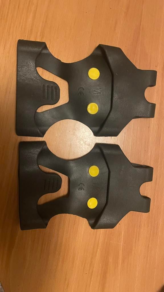 Antie sliepzolen, Ophalen of Verzenden, Zo goed als nieuw