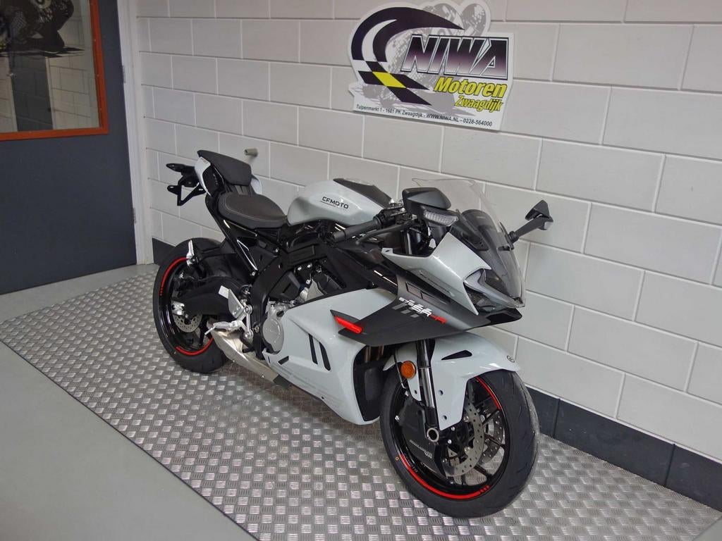 CFMOTO 675 SR-R - foto 2