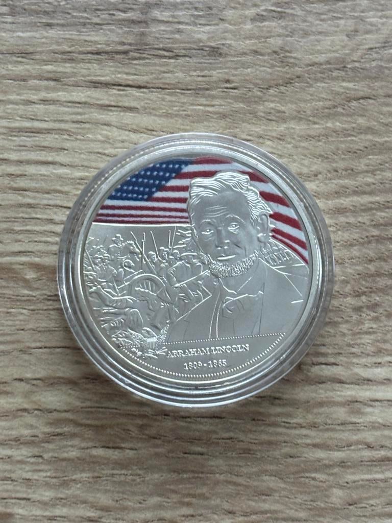 Zilverkleurige munt Abraham Lincoln, Ophalen of Verzenden, Landmacht, Amerika, Embleem of Badge