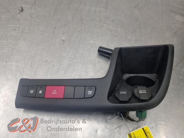 Bekerhouder van een Peugeot Boxer, Gebruikt, -, -, Ophalen of Verzenden