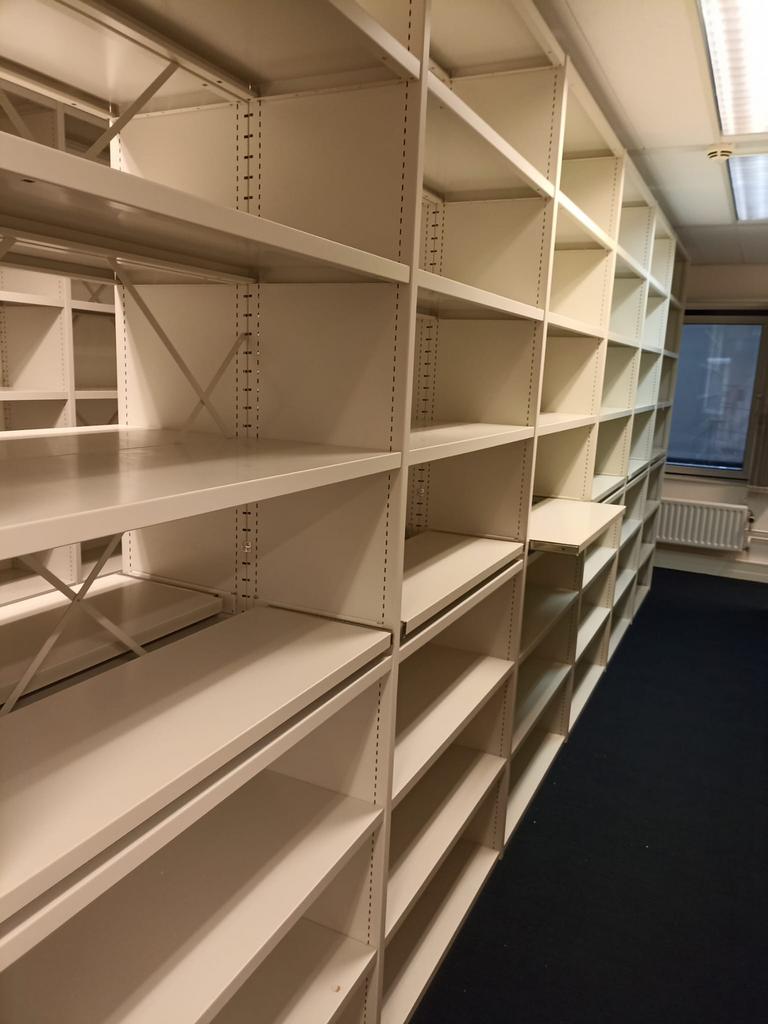 Witte nette legbordstelling stelling stellingkast stellingen, Ophalen of Verzenden, Zo goed als nieuw