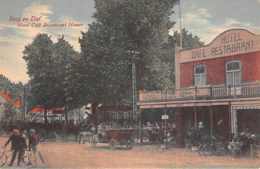 Berg en Dal - Hotel Café Rest. Hamer Koets Fietsen Nijmegen, Ophalen of Verzenden, Voor 1920, Gelopen, Gelderland