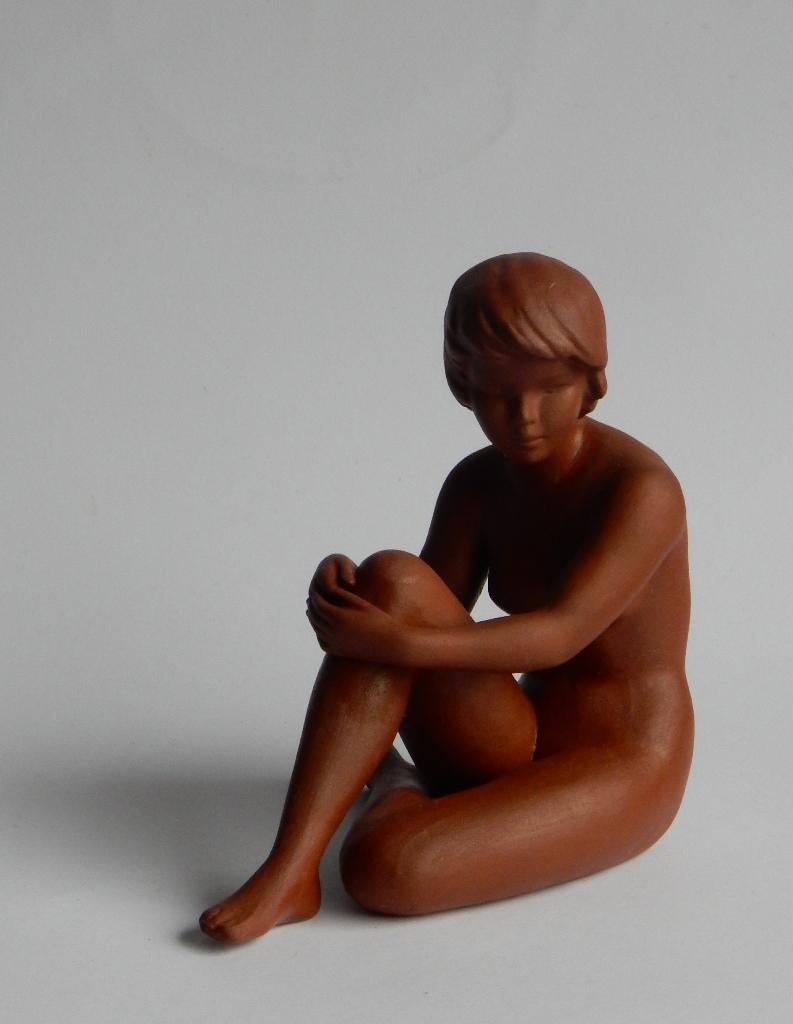 Goebel Germany terracotta beeldje van een meisje, Verzamelen, Beelden en Beeldjes, Ophalen of Verzenden, Zo goed als nieuw, Mens