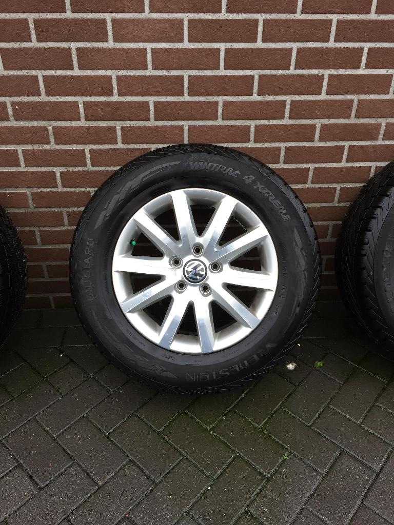 Winterbanden + velgen Volkswagen Touareg (merk Vredestein), Gebruikt, 255 mm, Banden en Velgen, 17 inch