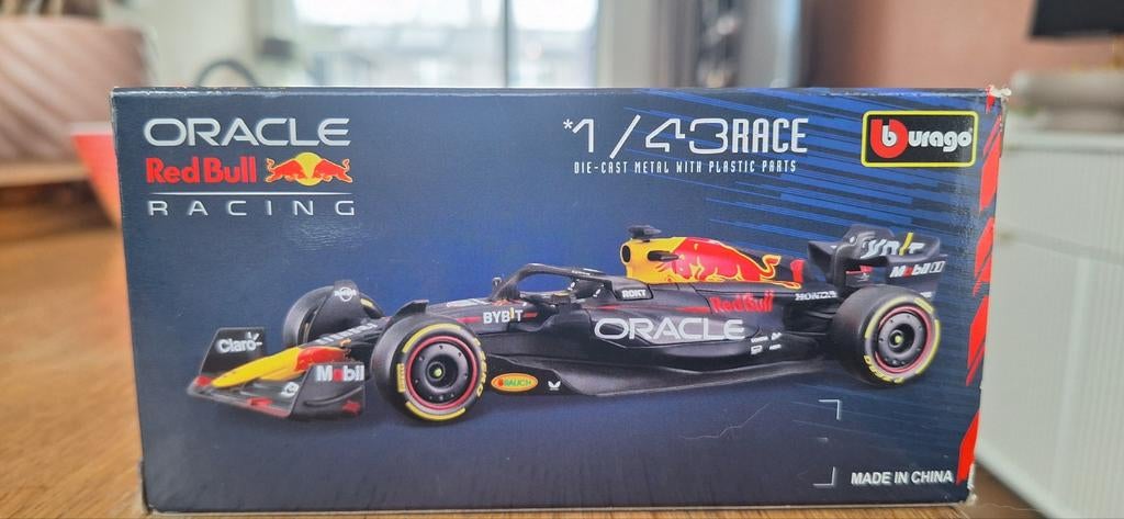Burago Red Bull RB19 Miniatuur - Zo Goed Als Nieuw, Ophalen of Verzenden, Zo goed als nieuw, Auto, Bburago