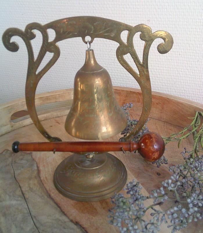 Antiek bewerkt messing tafelgong bel gong India, Ophalen of Verzenden