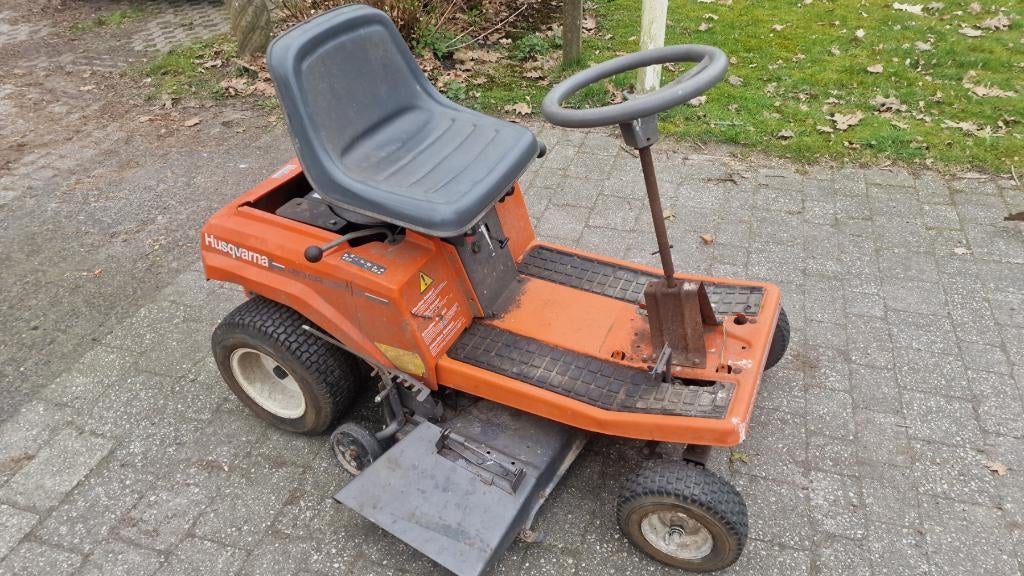 Husqvarna Rider 820 – 8 pk – Opknapper, Ophalen, Gebruikt, Versnellingen, Minder dan 90 cm