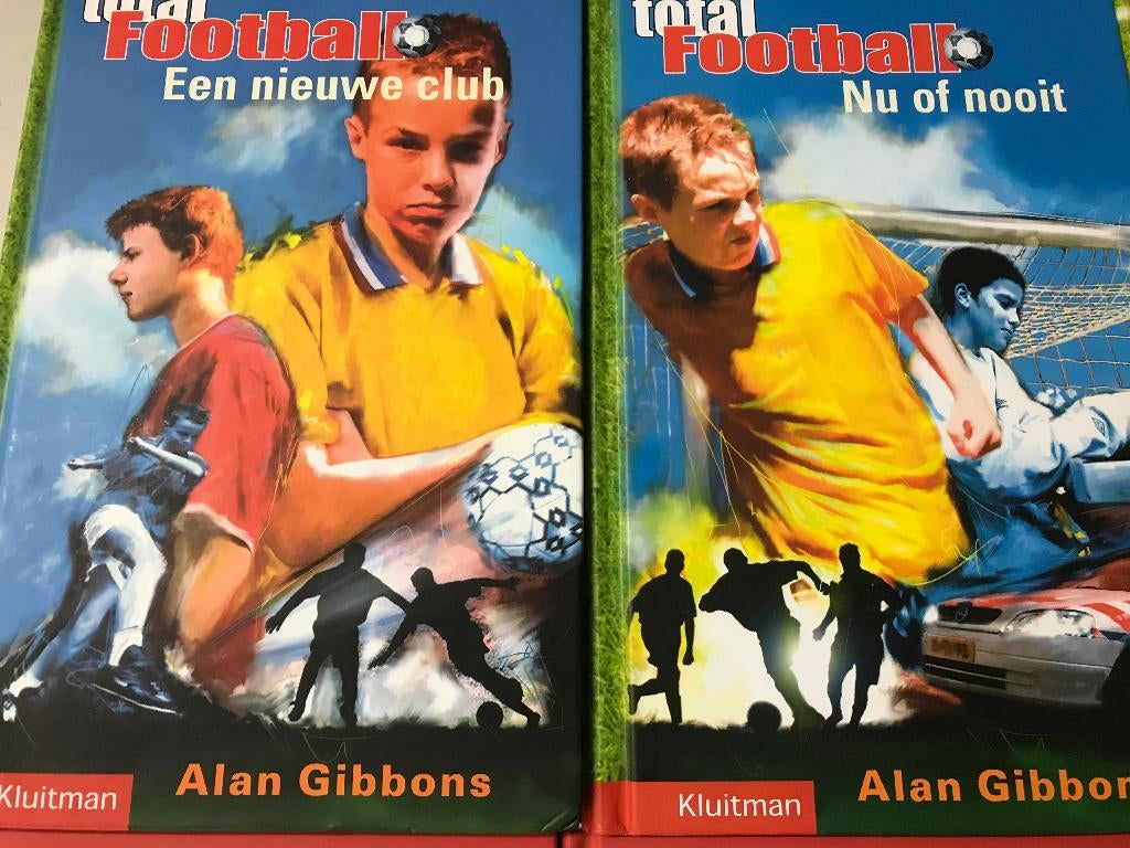 T.K. Total Footbal , Scoren en andere voetbalboeken kinderen, Ophalen of Verzenden, Gelezen, Fictie algemeen