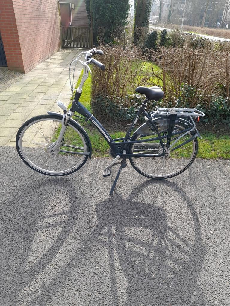 Nette batavus mambo damesfiets 8 ver Voorvering 28inch, Fietsen en Brommers, Ophalen, Batavus, 56 cm of meer, Zo goed als nieuw