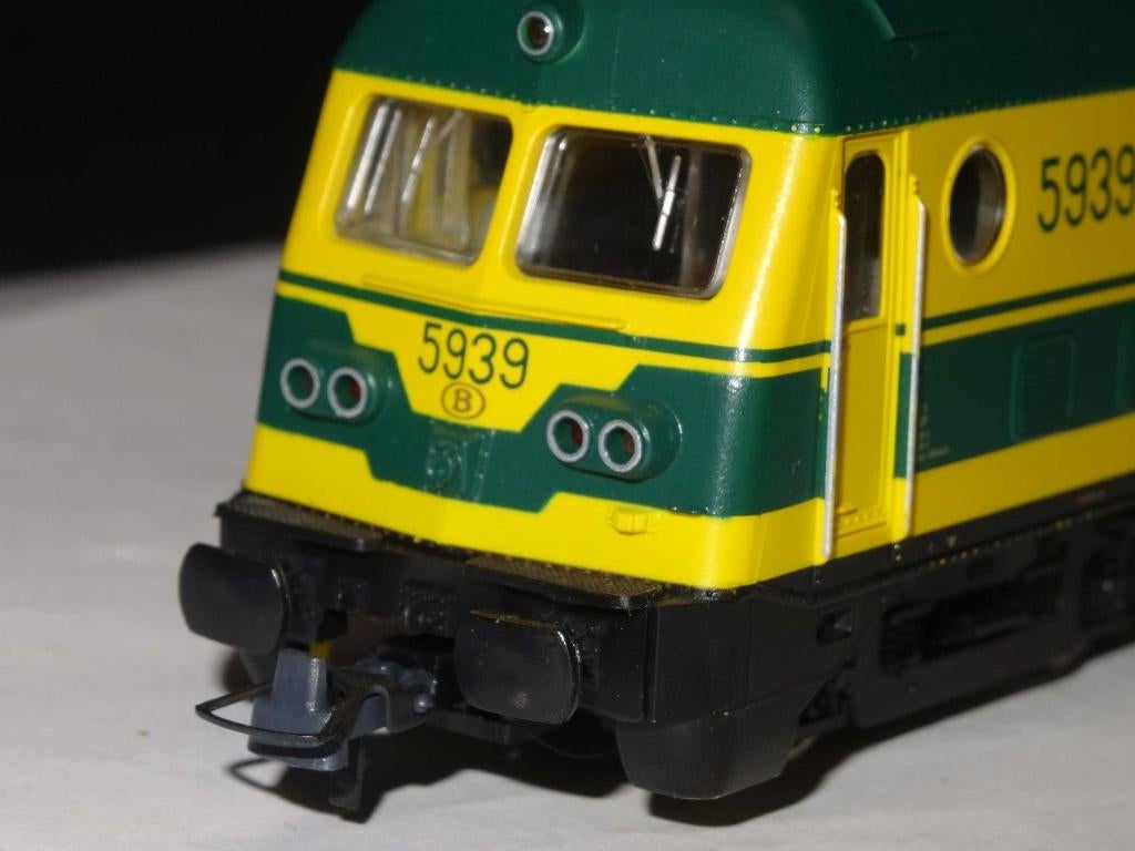 5809=Roco van de Belgische spoorwegen.313, Ophalen of Verzenden, Zo goed als nieuw, Roco, Gelijkstroom