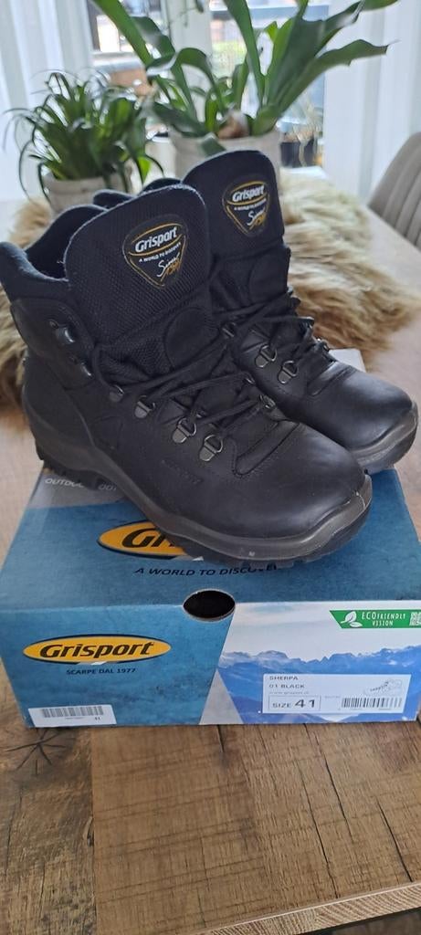 Grisport berg/ wandelschoenen zgan mt41, Ophalen of Verzenden, Zo goed als nieuw, Bruin, Wandelschoenen of Bergschoenen