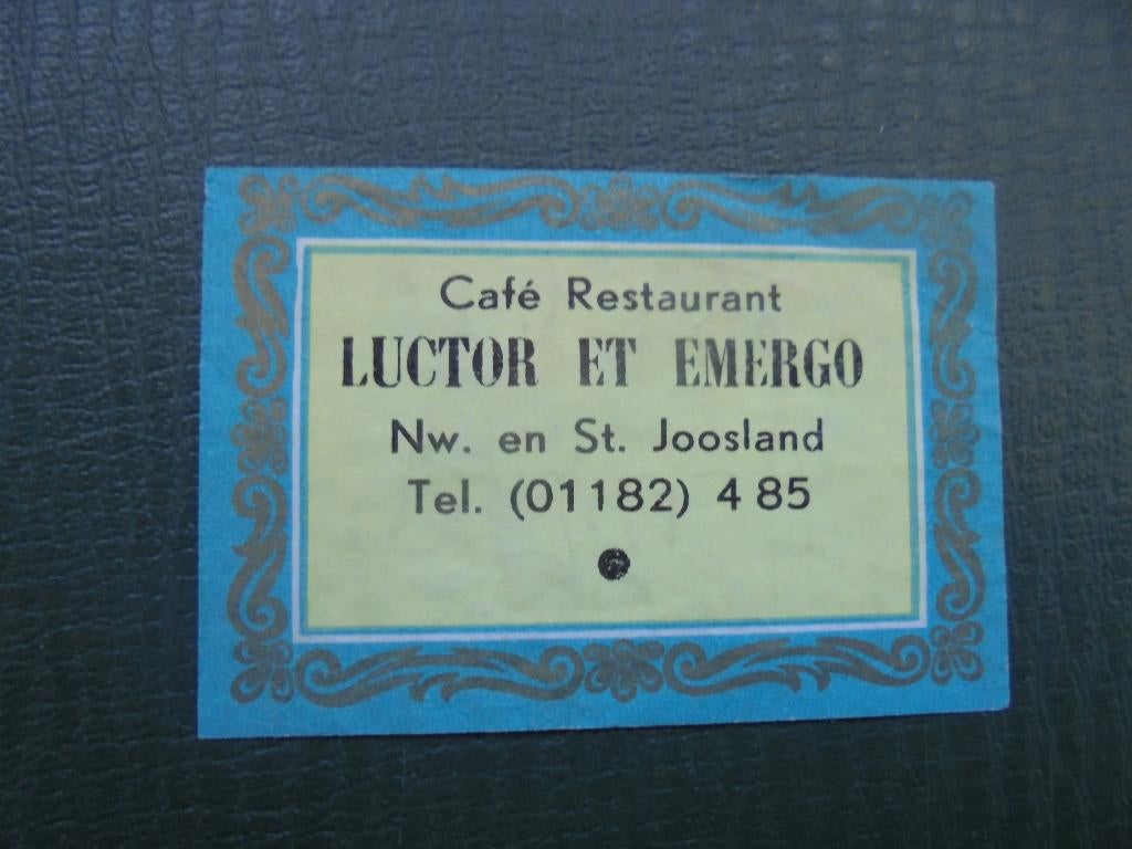 Oud lucifermerk Café Luctor in Nieuw en Sint Joosland, Verzamelen, Ophalen of Verzenden, Zo goed als nieuw, Luciferdoosjes of -merken