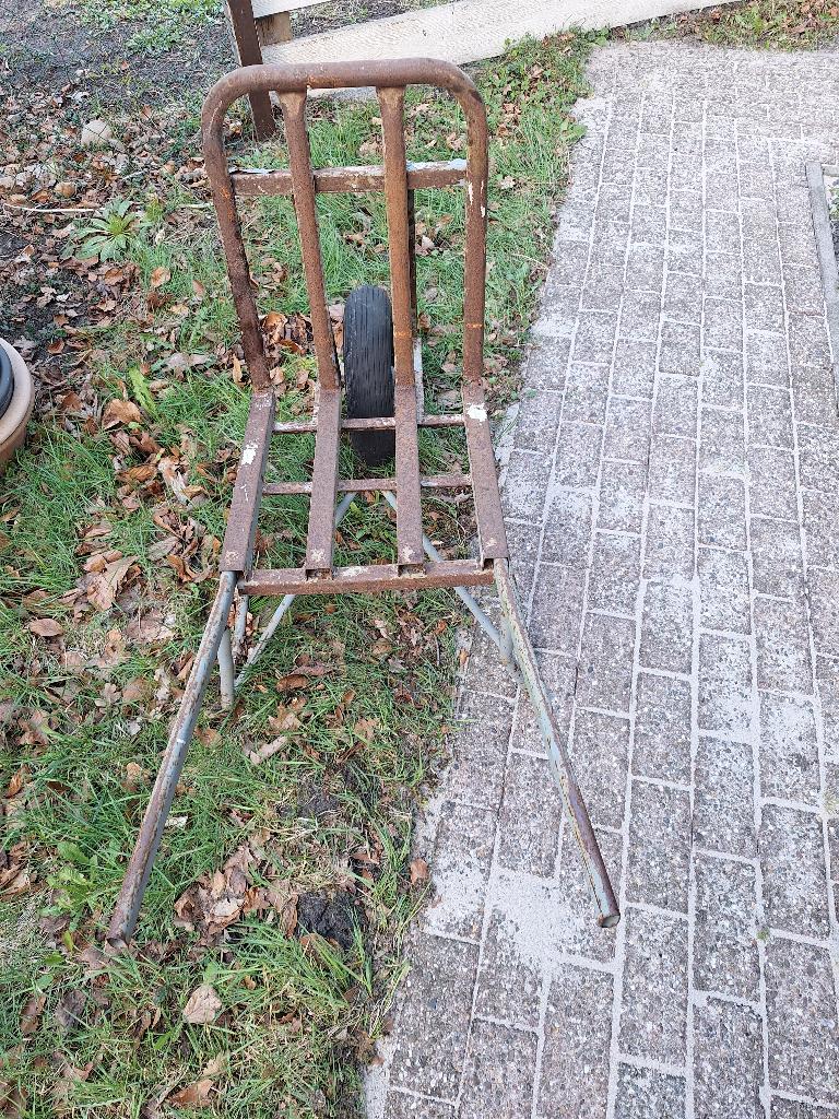 Steenkruiwagen, Tuin en Terras, Kruiwagens, Ophalen, Gebruikt, Handmatig, Eenwielig