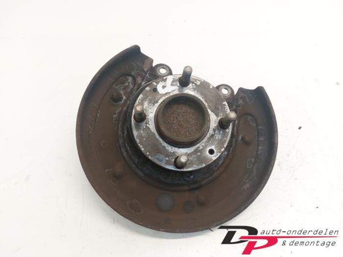 Wielnaaf achter van een Mitsubishi Colt, Gebruikt, -, -, Ophalen of Verzenden