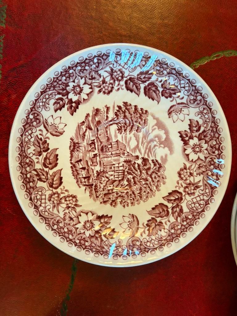 Engelse Dinerborden Royal Tudor ware, Ophalen