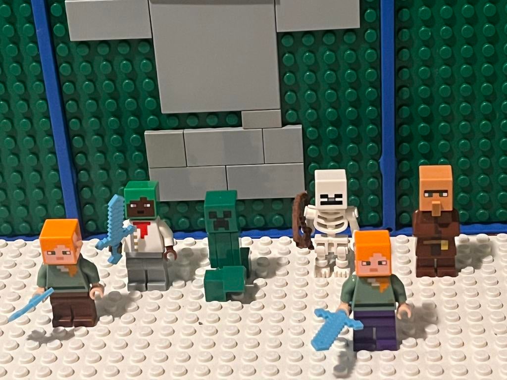 Lego minecraft figuurtjes, Ophalen of Verzenden, Zo goed als nieuw